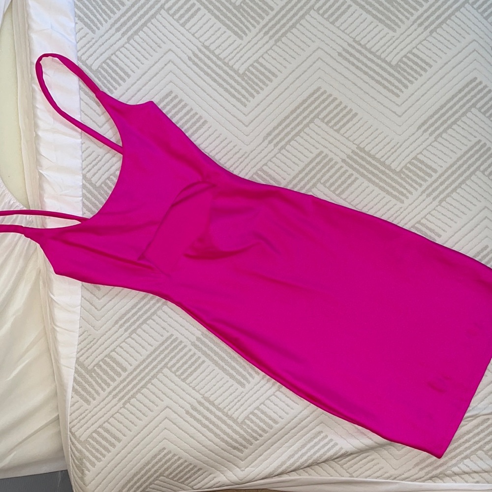 XS Fashionnova dress